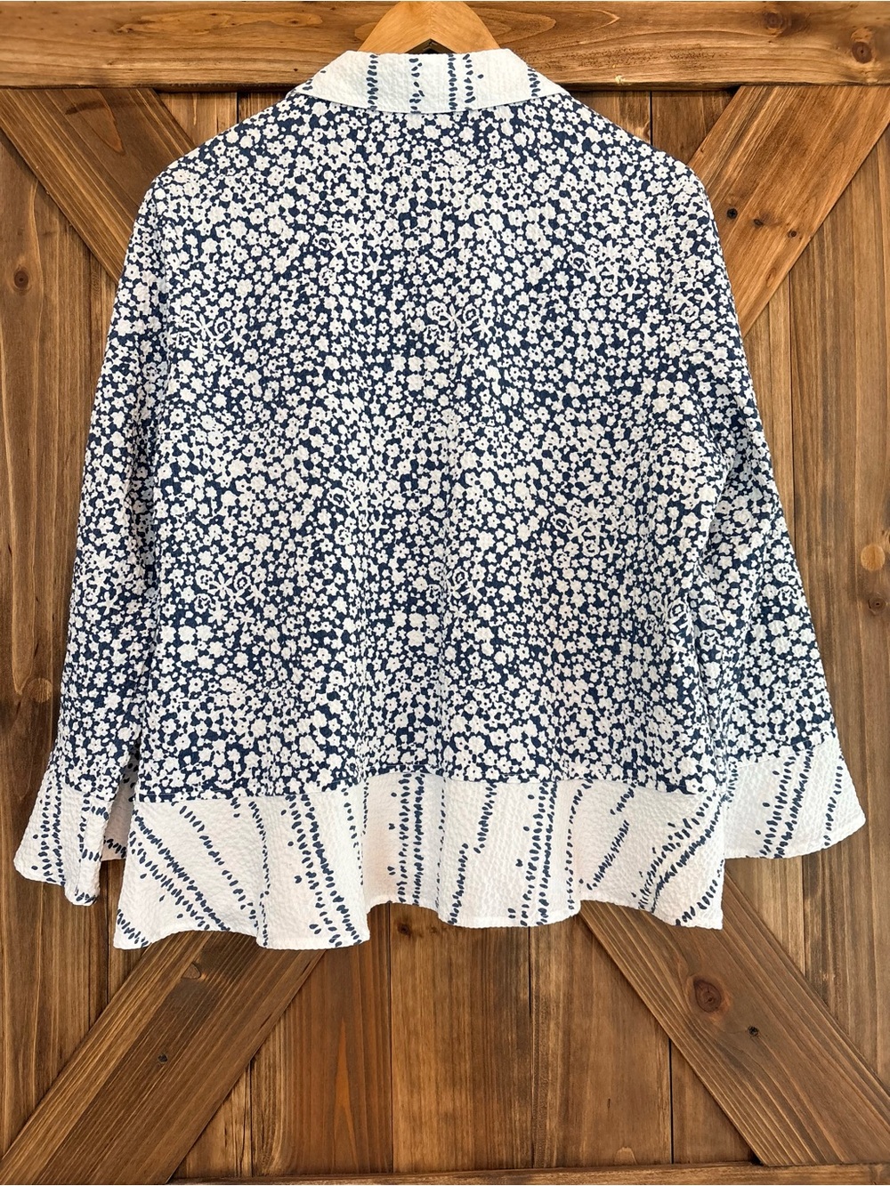 Habitat Navy and White Coastal Floral Long Sleeve Button Shirt. Size Large - Picture 6 of 12